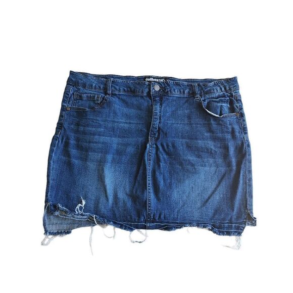 Dollhouse Women's Size 20 Blue Denim Distressed Hem Mini Skirt Pockets Stretch - Picture 1 of 6